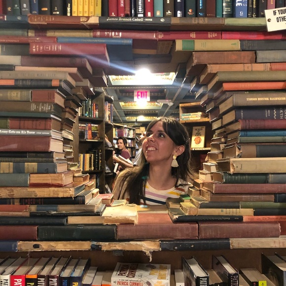 Meet your Posher, Shannon - Picture 1 of 1